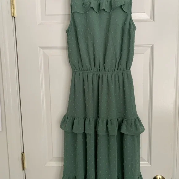 Monteau Dresses | Monteau Green Swiss Dot Tiered Midi Dress | Color: Green | Size: S | Emmakoski797's Closet Monteau Dresses | Monteau Green Swiss Dot Tiered Midi Dress | Color: Green | Size: S | Emmakoski797's Closet